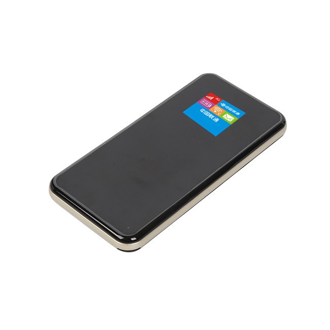 מסך LCD ונתב Power Bank